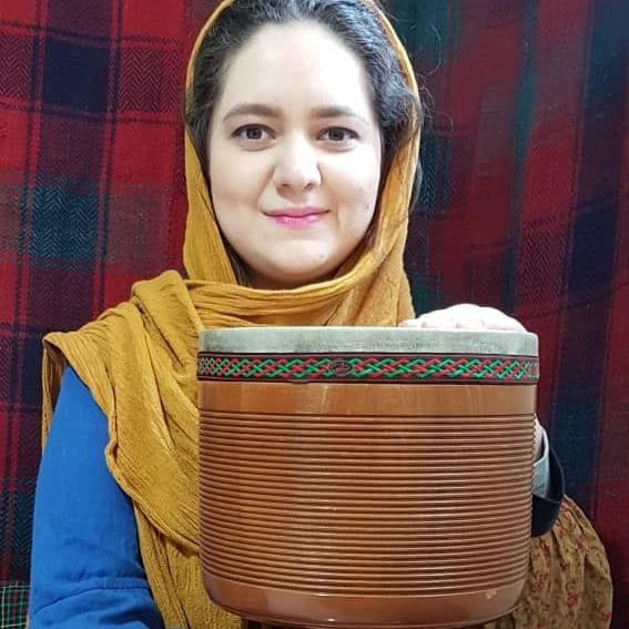 آیلی مرغوب نیا 
