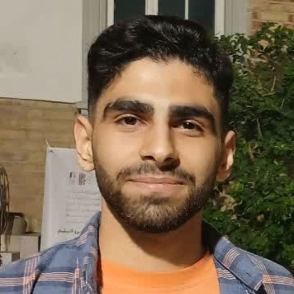 سپنتا قاسم‌نژاد 