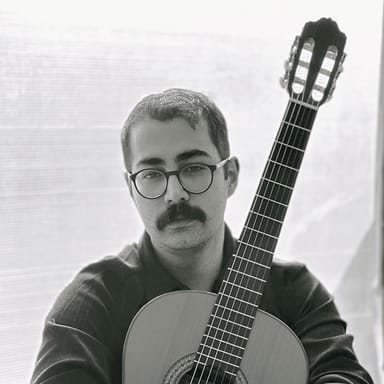 سروش نوربخش