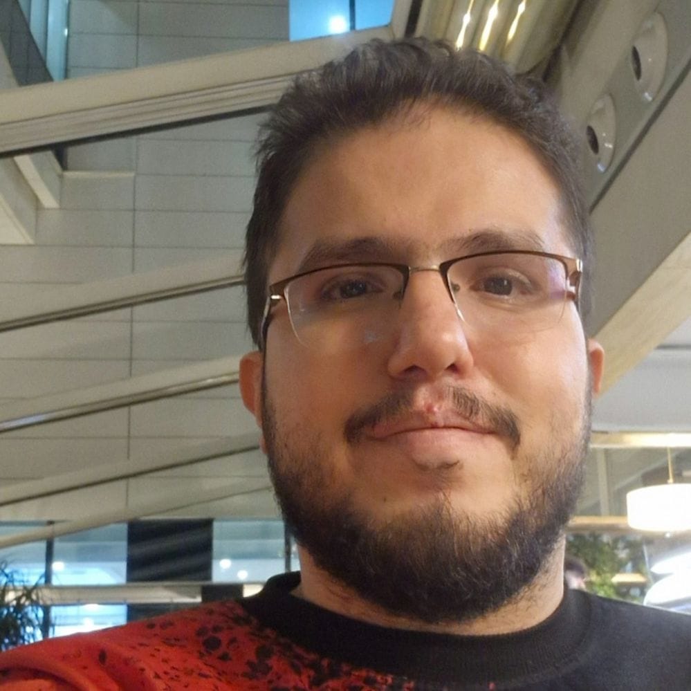 سید علی موسوی 