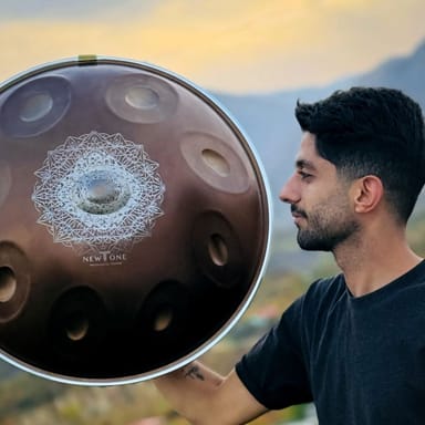 آرین داستانی