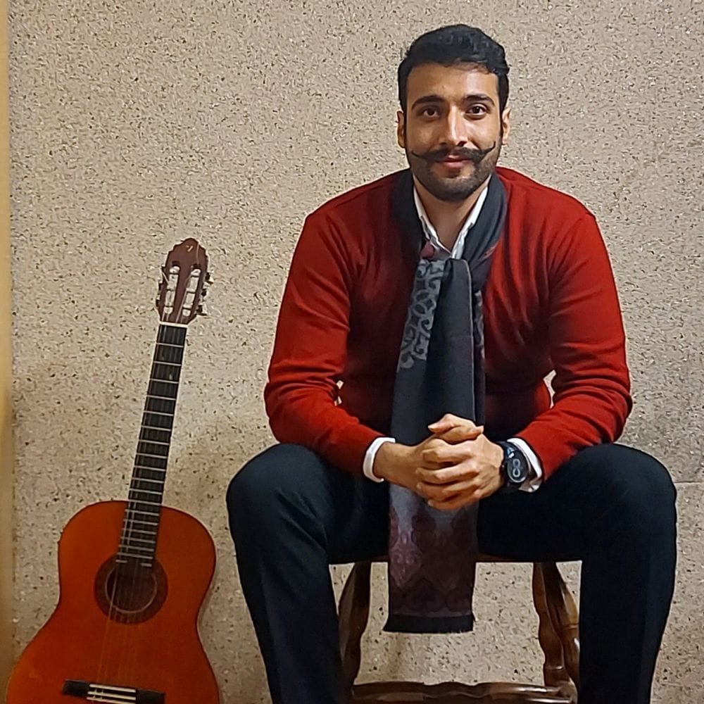یاشار ثابتی 