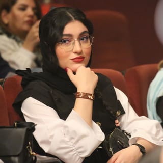 مریم فرزاد