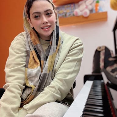 فائزه طاهری فرد 